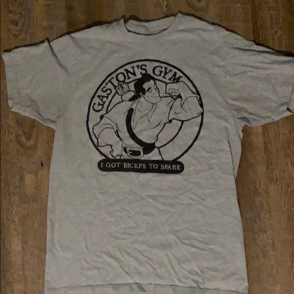 Men’s M Disney Shirt